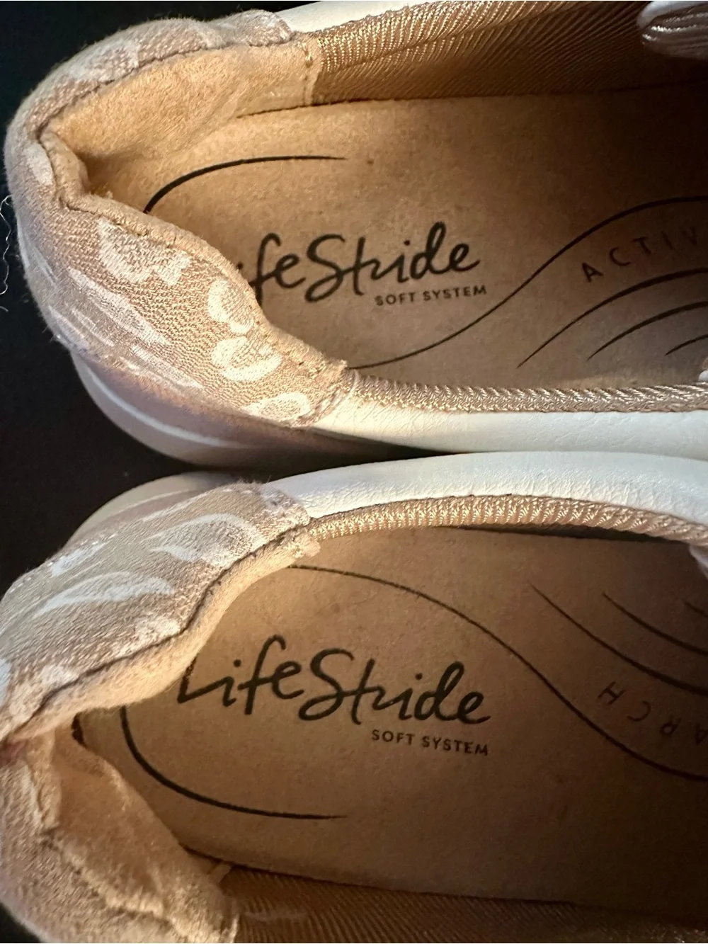 Life Stride Women’s Cream & Beige Leopard Print Casual Sneakers - NWOT